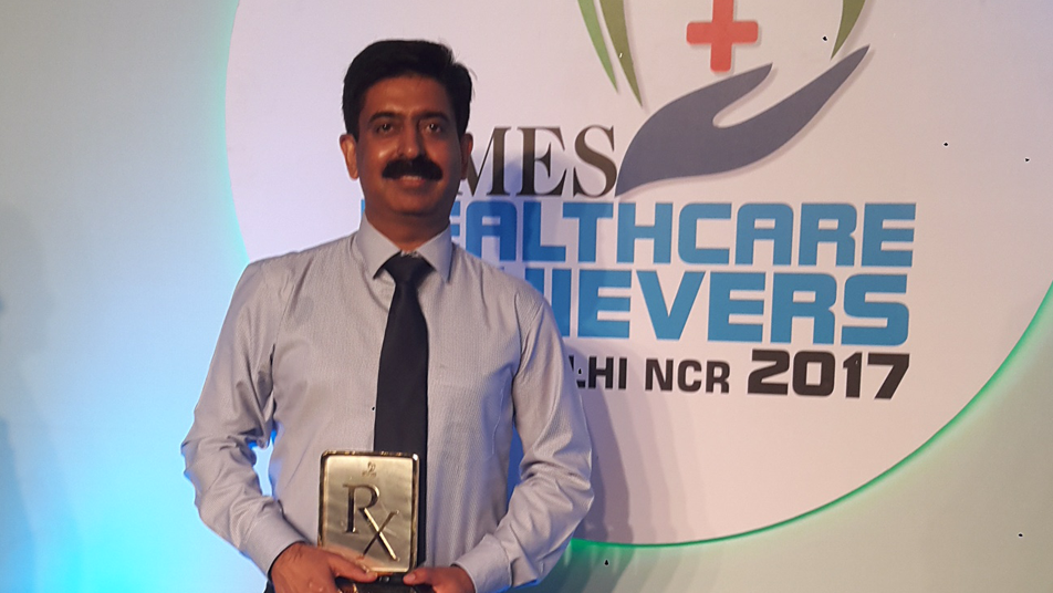awards-in-ophthalmology-from-times-of-india-at-taj-hotel-big-02