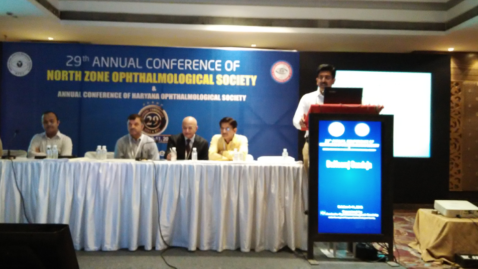 dr neeraj sanduja at annual conference of north india opthalmological society in 2015